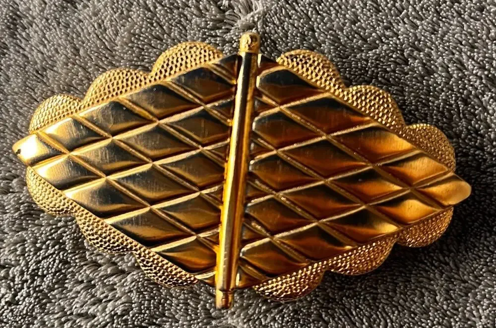 Vintage 1980s Accessocraft NYC Gold Tone Quilted 2-Piece Belt Buckle